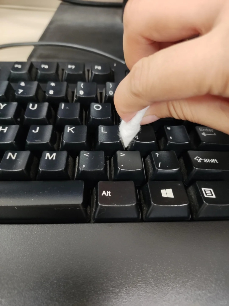 Laptop Keyboard Prevention and Maintenance: A Guide for Professionals Laptop Keyboard Prevention and Maintenance: A Guide for Professionals