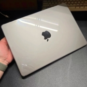 Laptop shell design: Finding a balance between firmness and portability